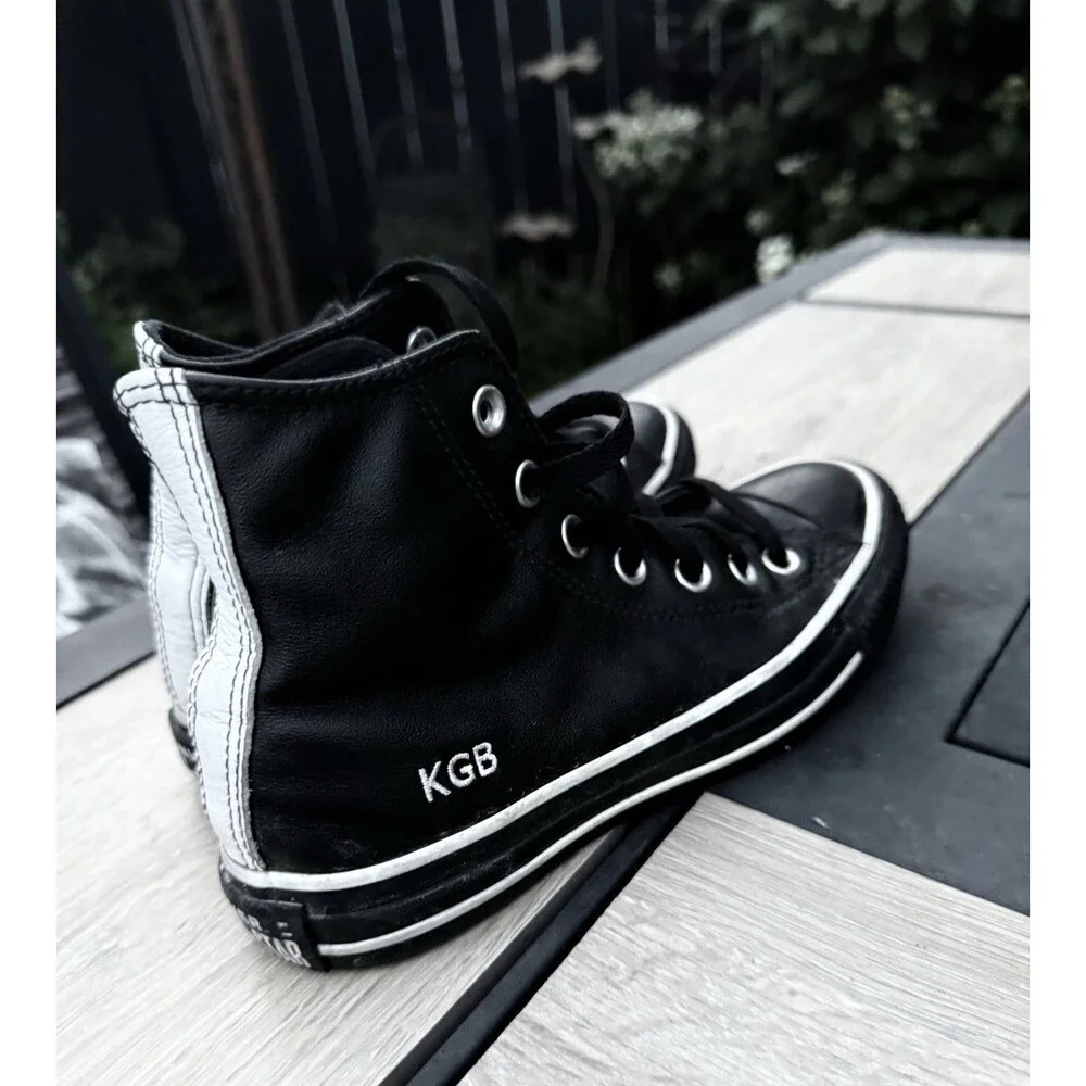 Converse Chuck Taylor  Black,Unisex  Men’s 3,Woman’s 5